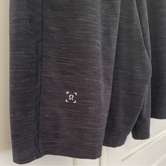 Lululemon Pace Breaker Short *Linerless 9", Black, Medium - Picture 8 of 10